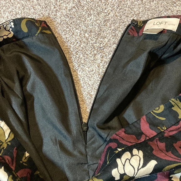 LOFT Black Floral Skirt 8P - Picture 4 of 12